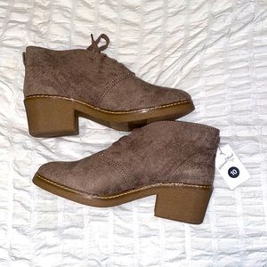 Brand New with Tags Taupe Universal Thread Heeled Booties